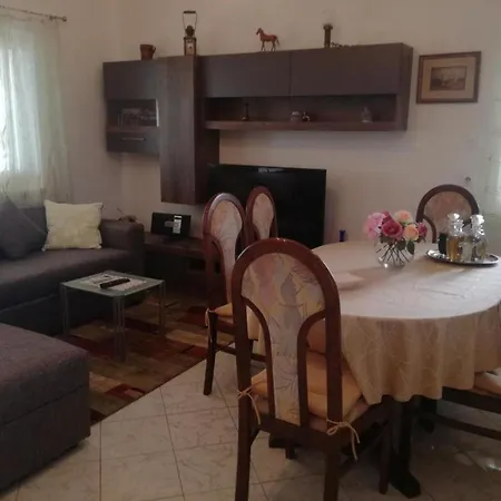 Apartament Nansi Nečujam