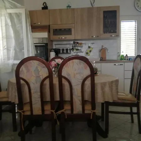 Nansi Apartment *