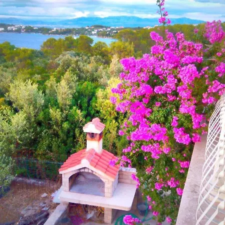 Apartament Nansi Nečujam